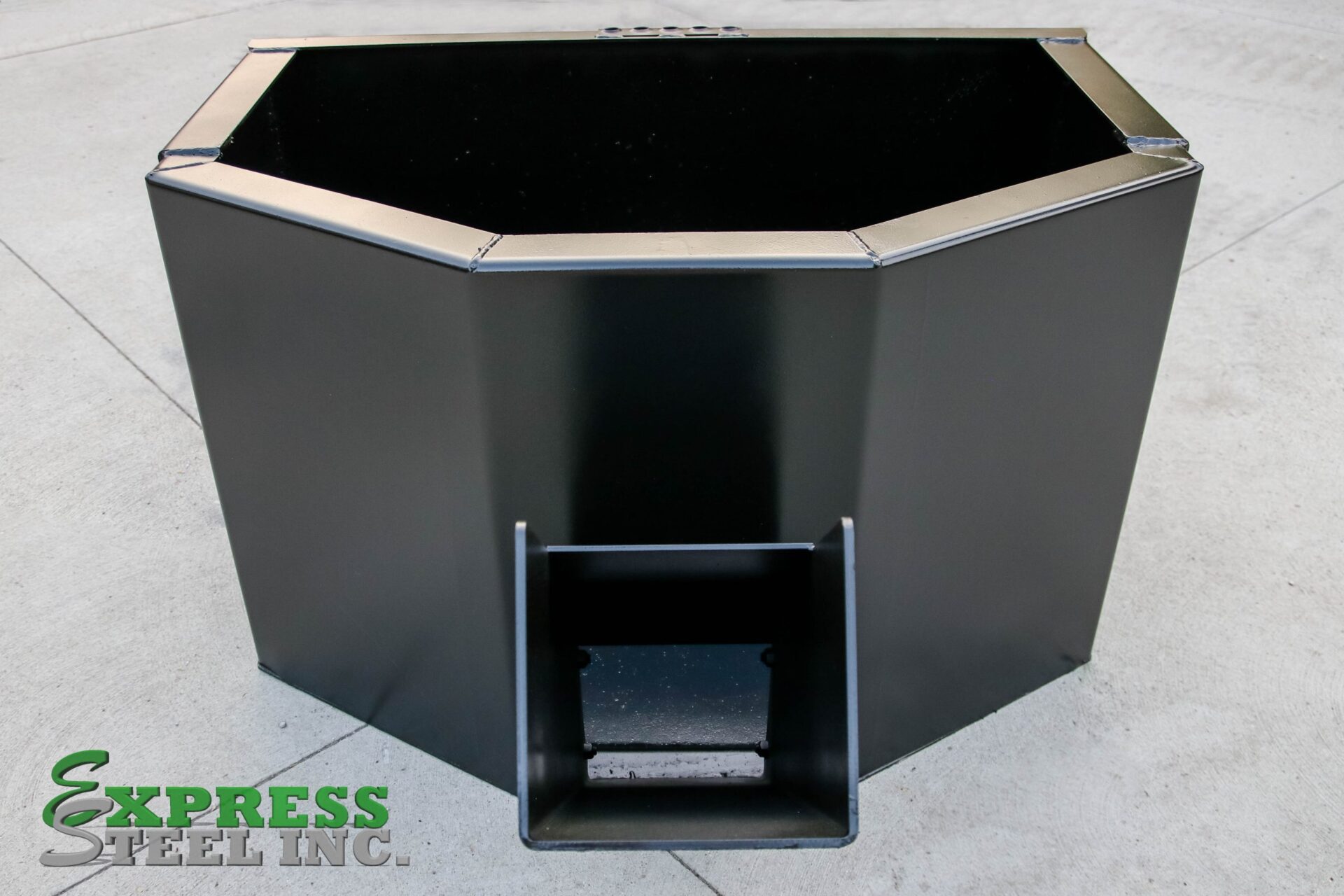 Concrete Bucket 11 scaled 1