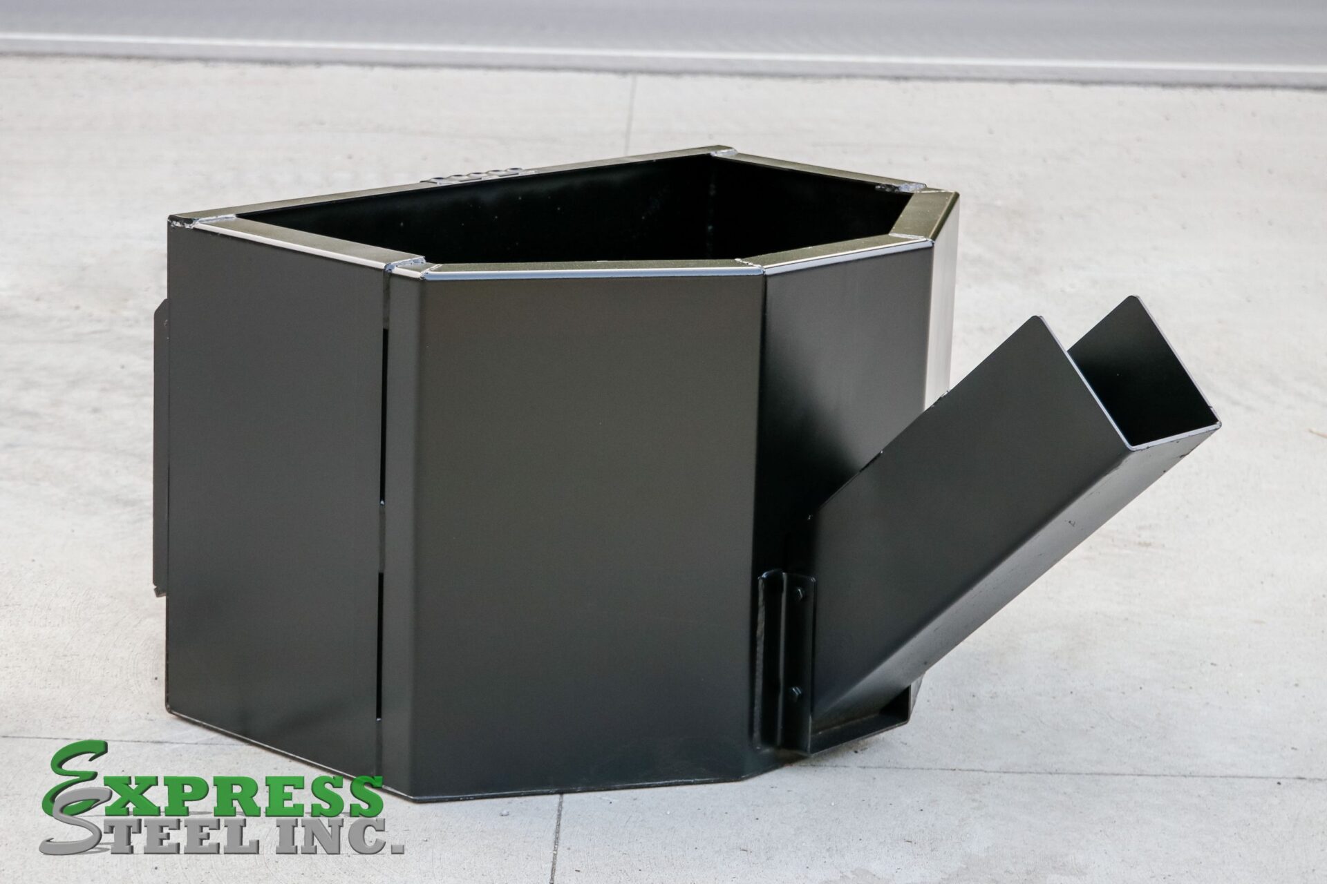 Concrete Bucket 3 scaled 1