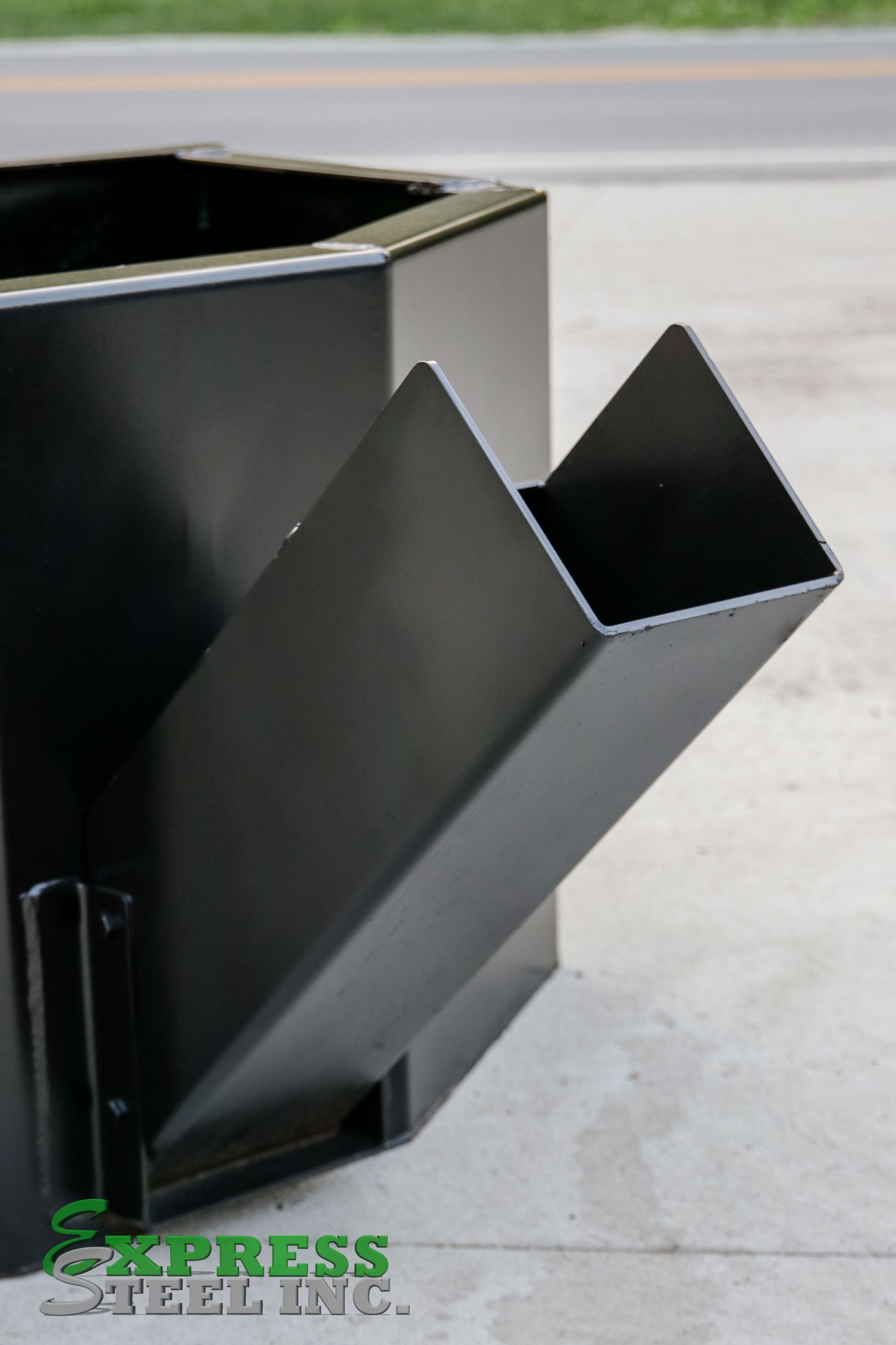 Concrete Bucket 4 scaled 1