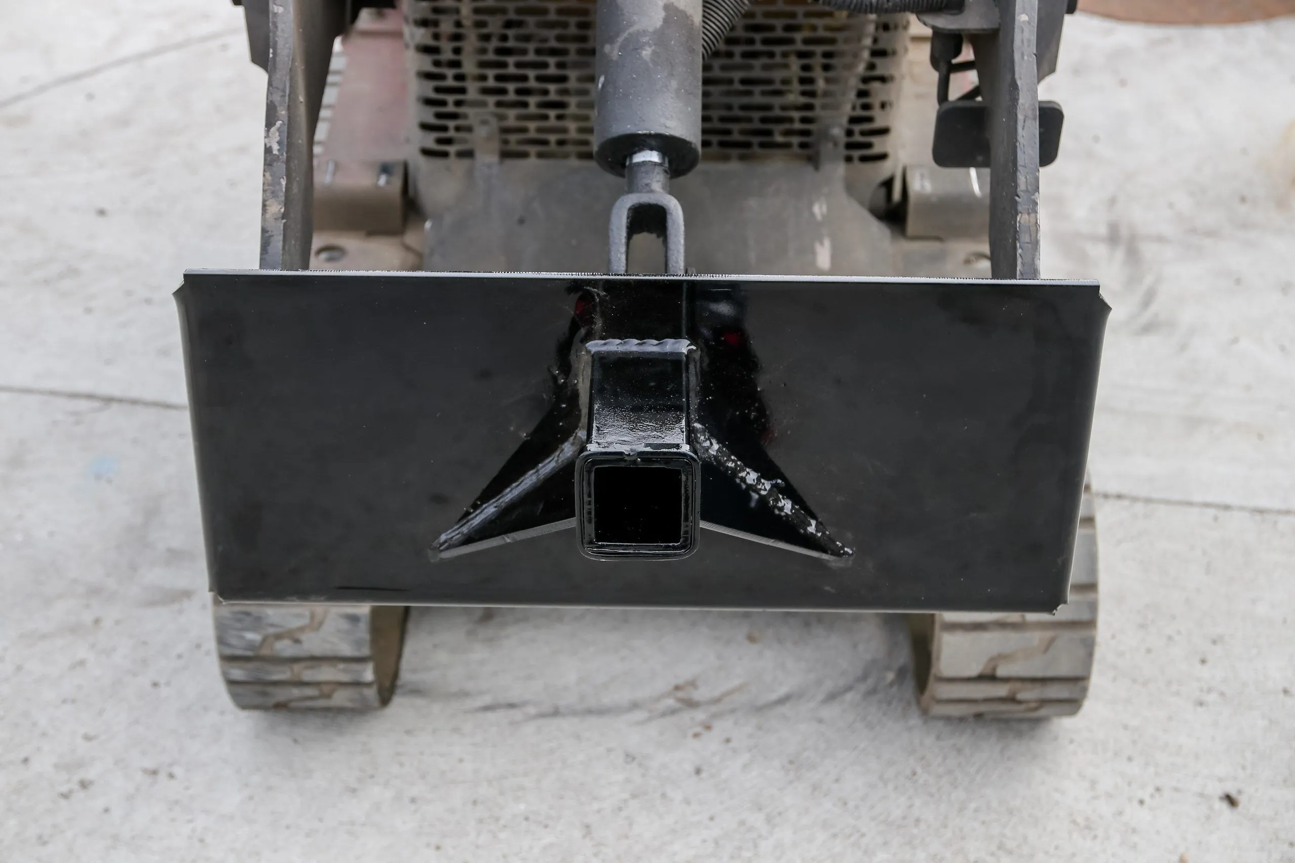 Express Steel Mini-Skid Hitch Plate - Image 7
