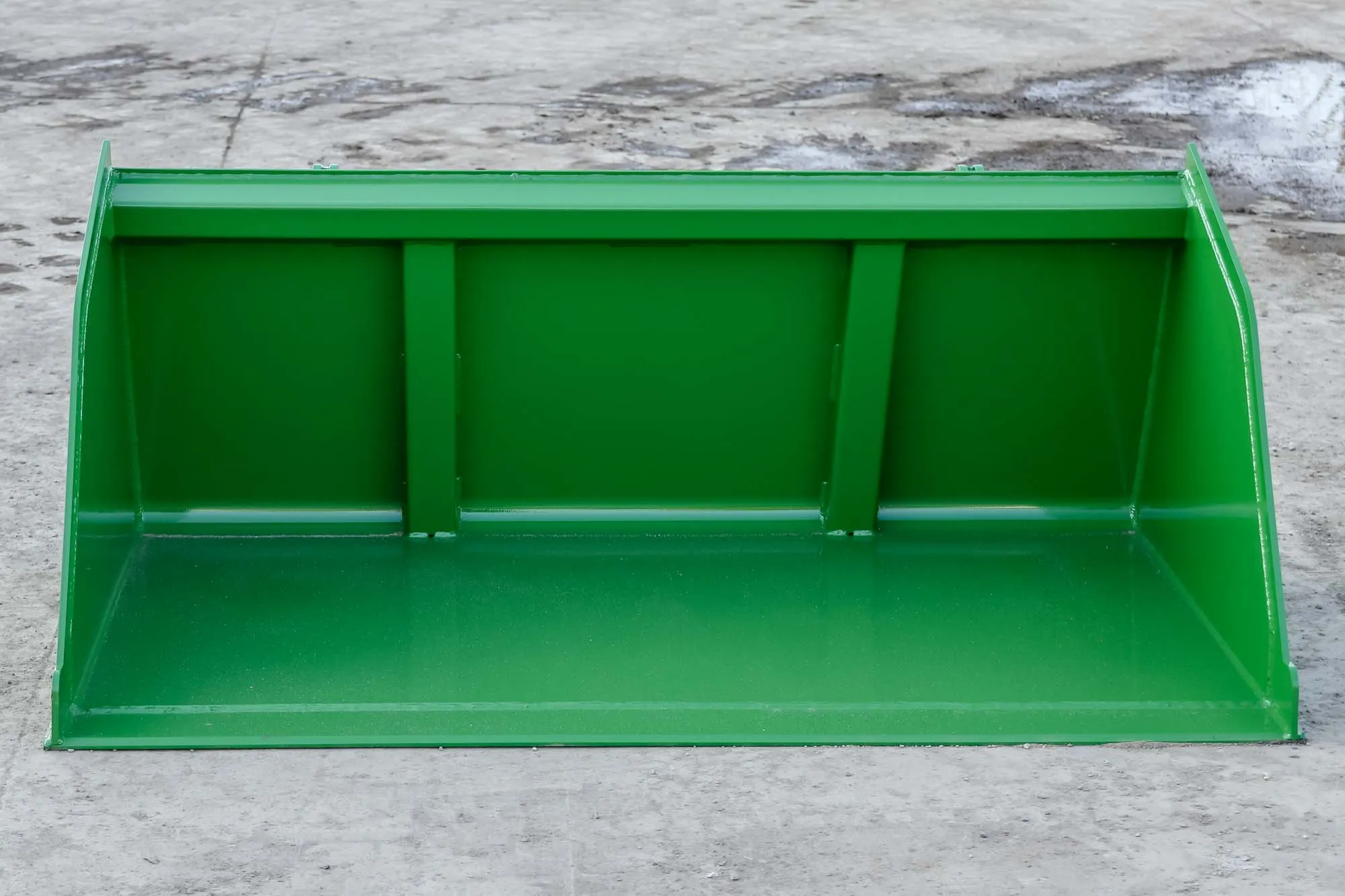 Express Steel John Deere Snow/Mulch Bucket - Image 4