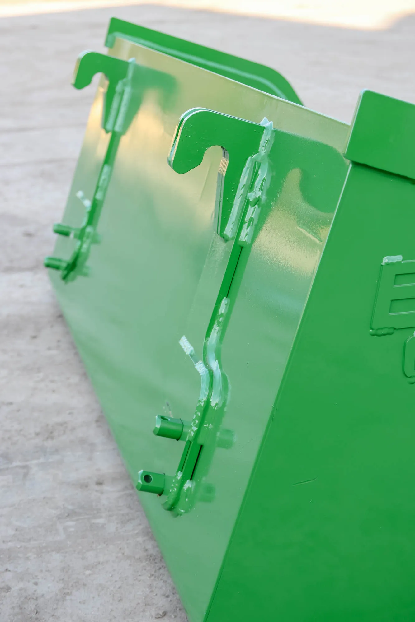 Express Steel John Deere Snow/Mulch Bucket - Image 9