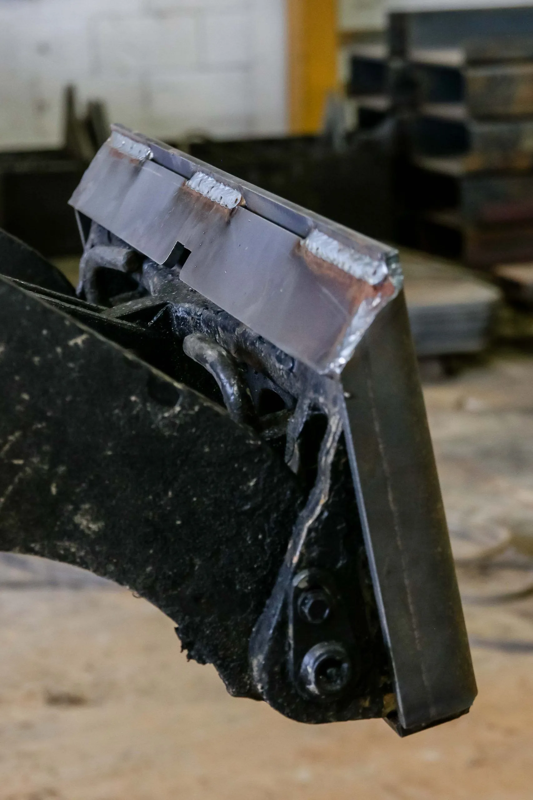 Express Steel Mini-Skid Weld on Plate - Image 5