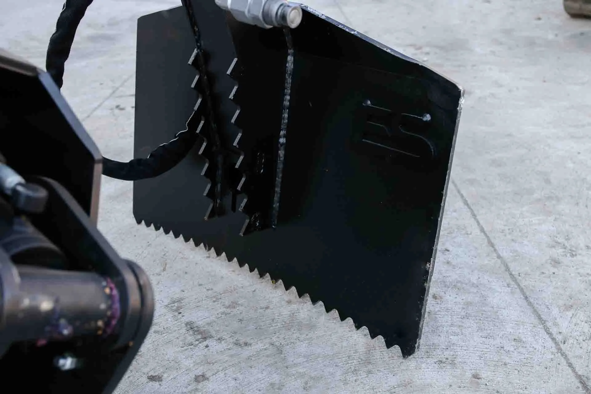 Express Steel Miniskid Forestry Claw - Manual Rotation - Image 9